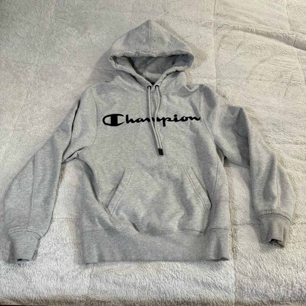 Champion Men’s Super Fleece 2.0 Hoodie in Gray Black Logo Lettering Size XS